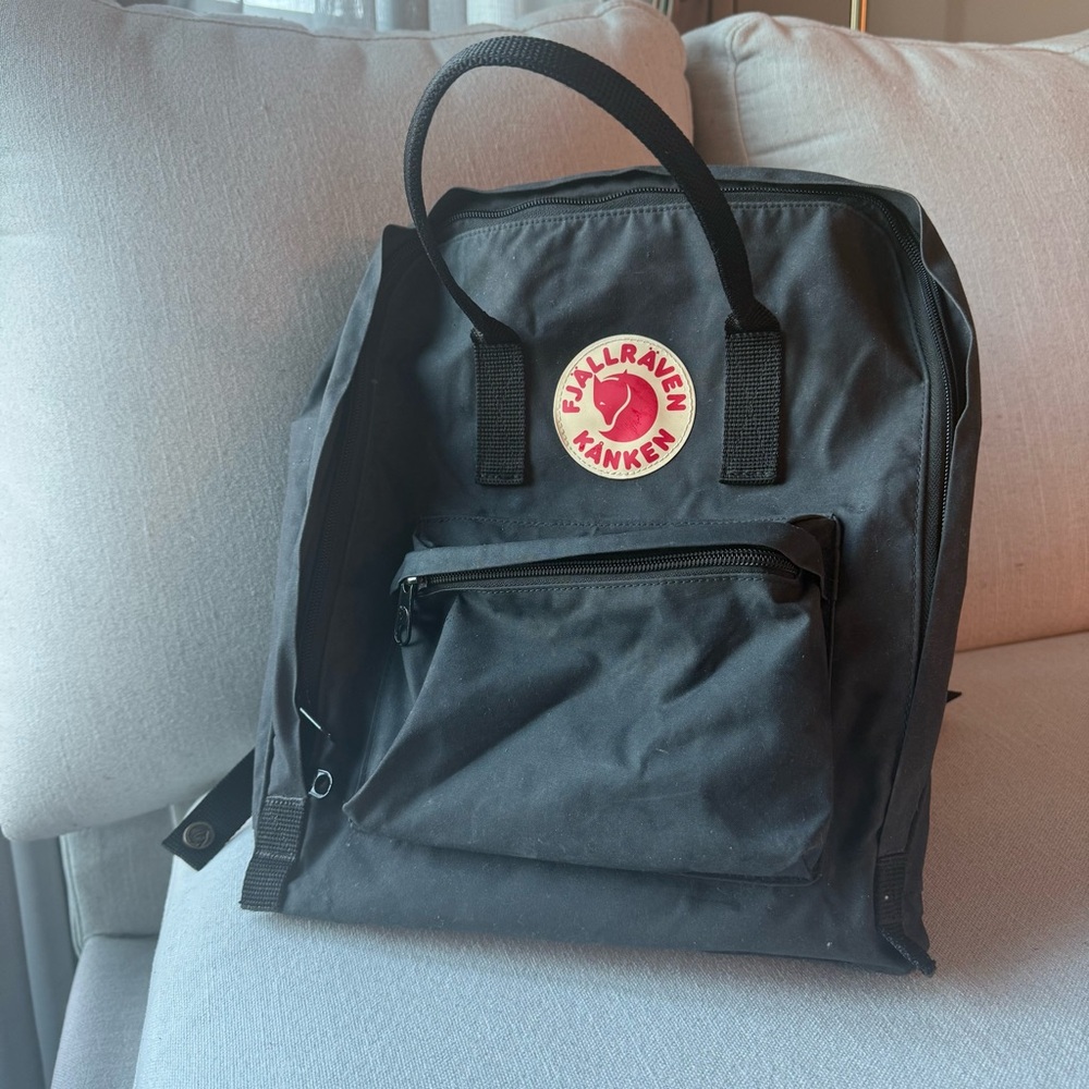 Kånken Black Backpack